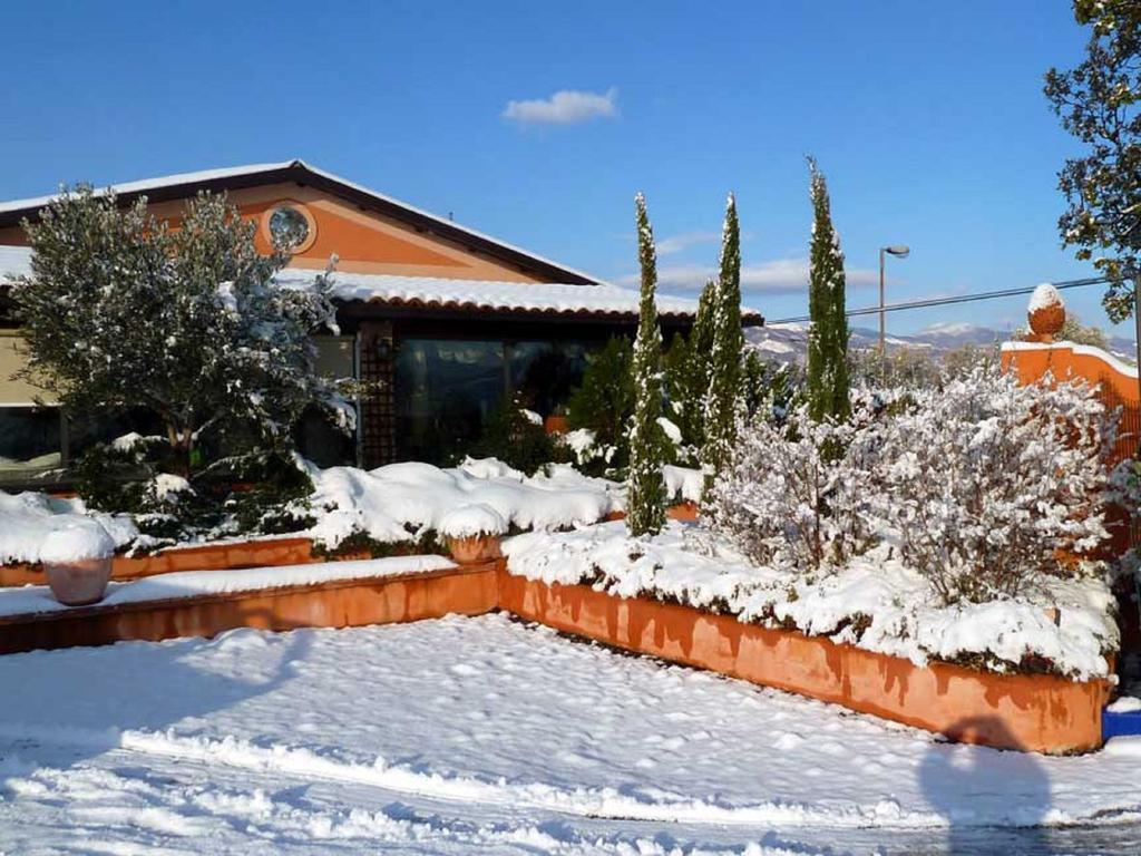 Albergo Arinde Rende Exterior foto